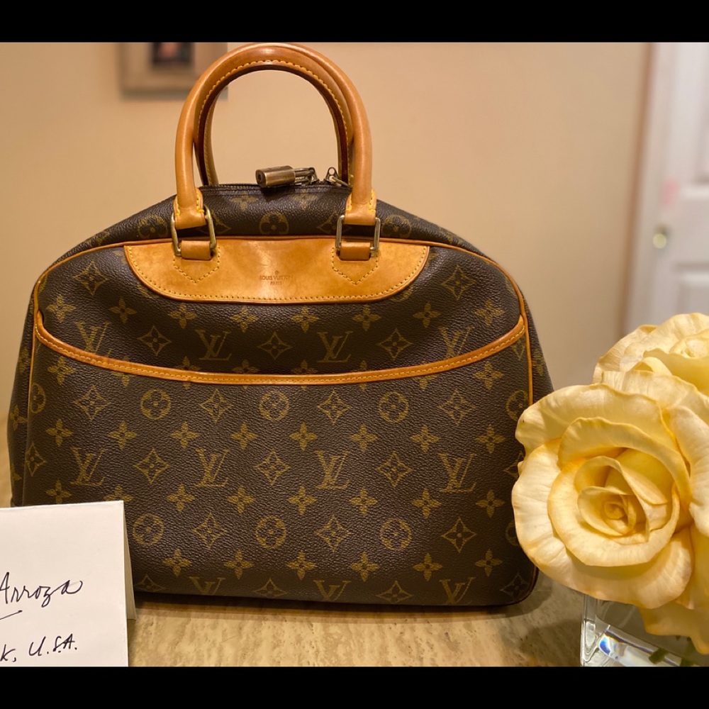 Louis Vuitton Deauvile 💯 authentic